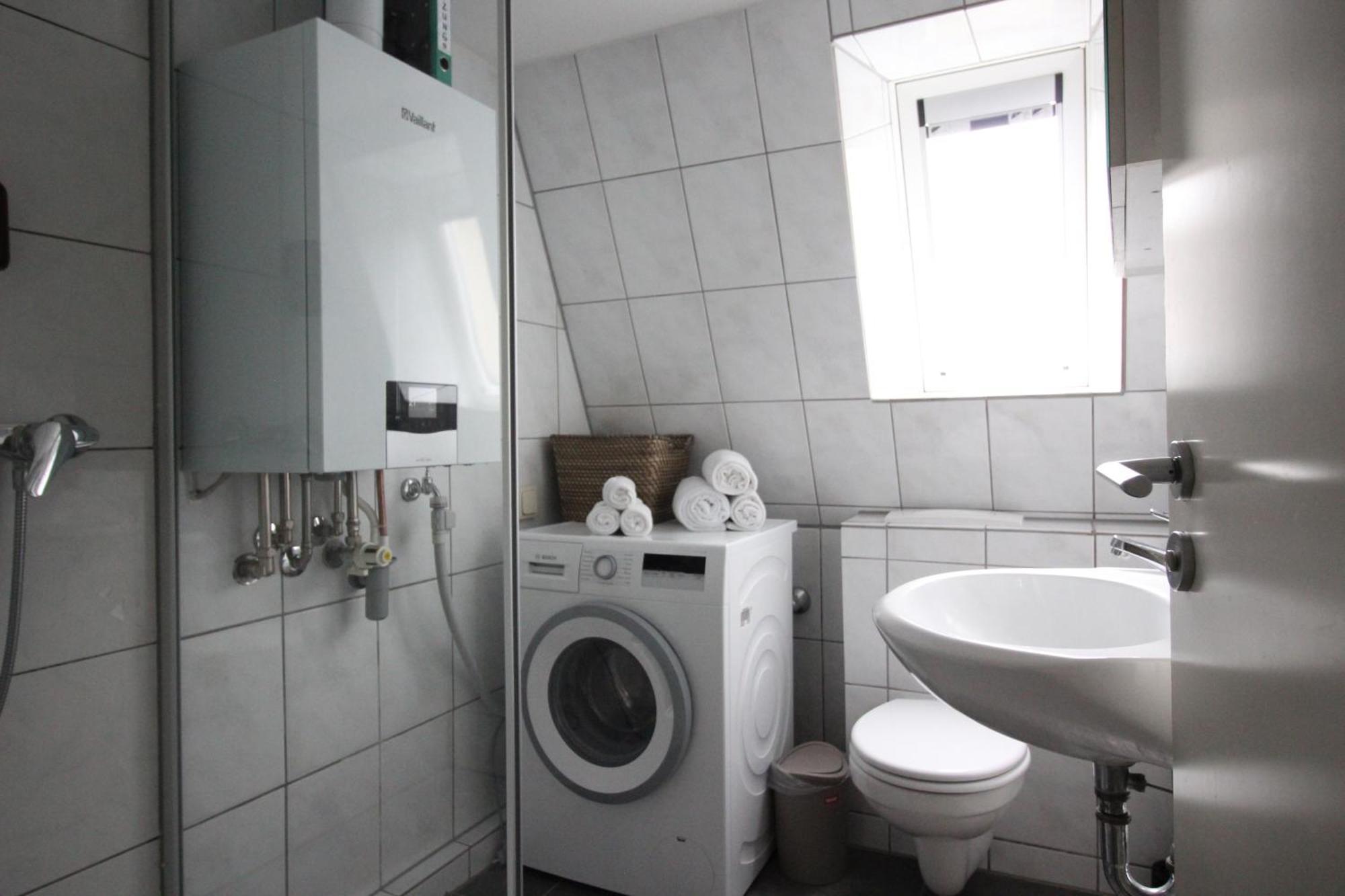 Homie Stay Schiestlstrasse - Moderne Dachgeschosswohnung Mit 2 Schlafzimmern Wurtzburgo Exterior foto