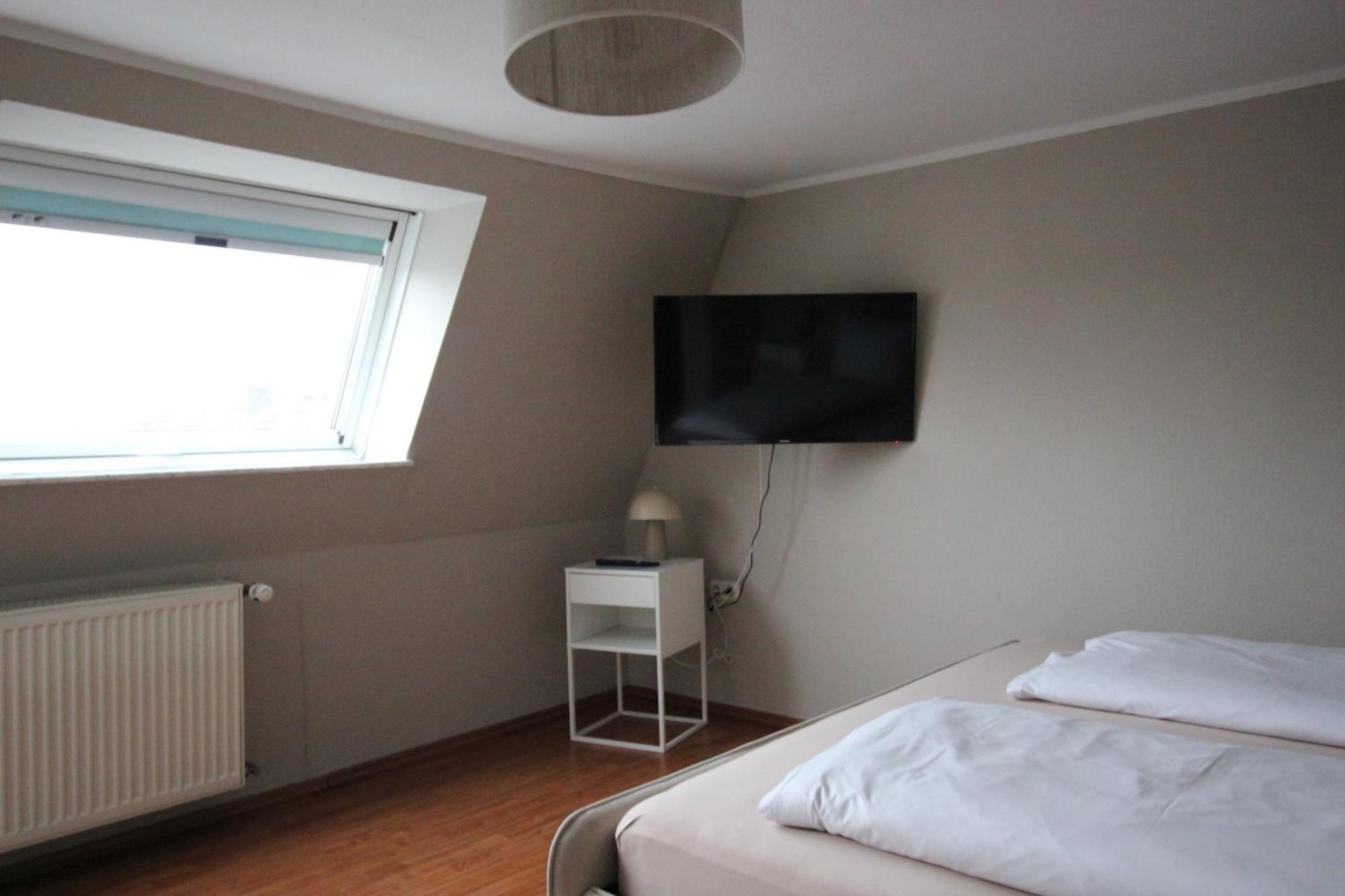 Homie Stay Schiestlstrasse - Moderne Dachgeschosswohnung Mit 2 Schlafzimmern Wurtzburgo Exterior foto